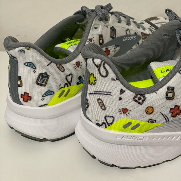 Brooks Launch 8 Medical Shoes - Picture 10 of 15